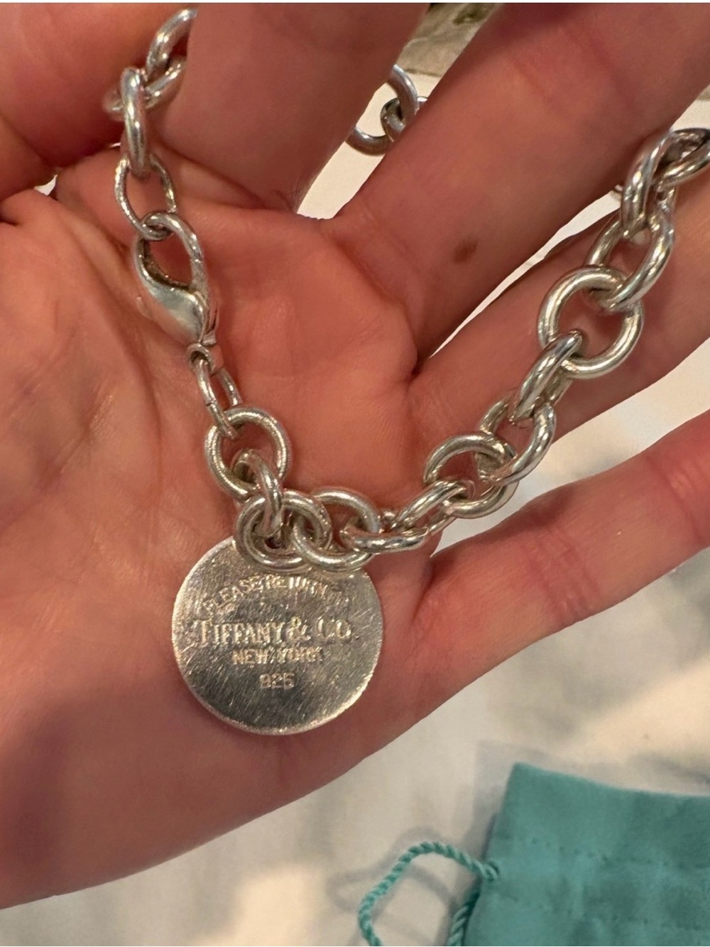 Tiffany & Co 7” - 7 1/2” Circle Pendant Bracelet with pouch - Picture 3 of 6